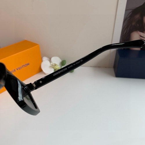 ルイヴィトンサングラス着用イメージ